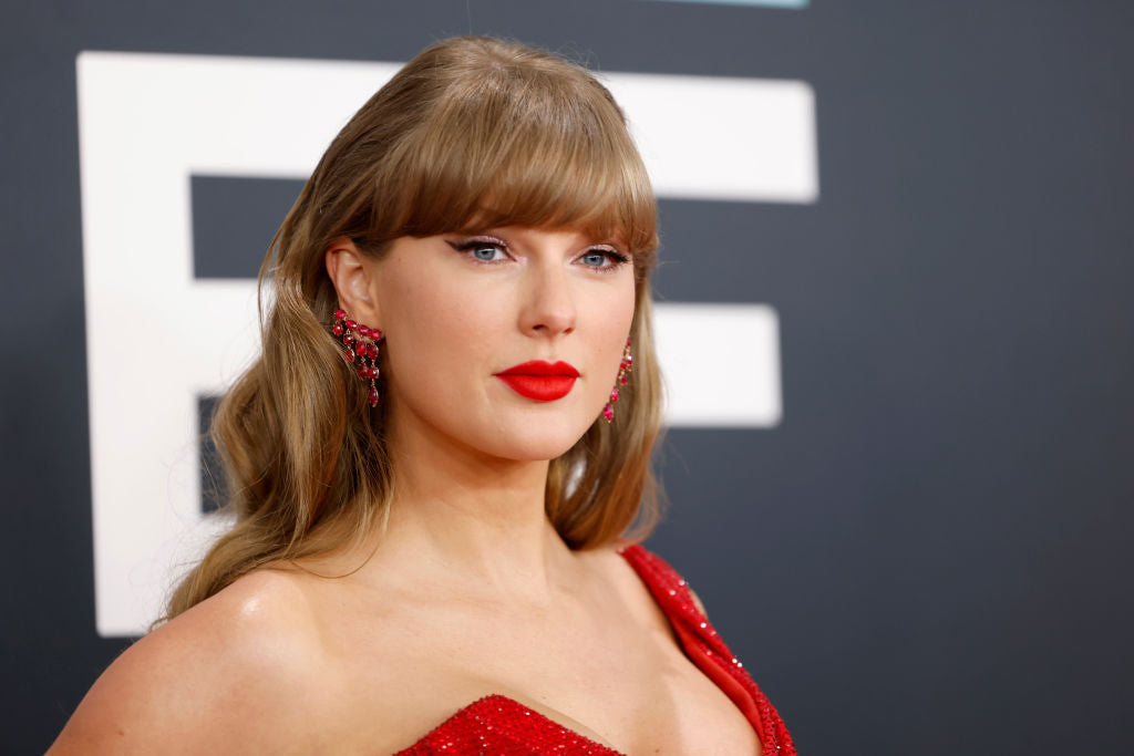 Taylor Swift’s Skincare Philosophy - A Radiant Routine Rooted in Balance