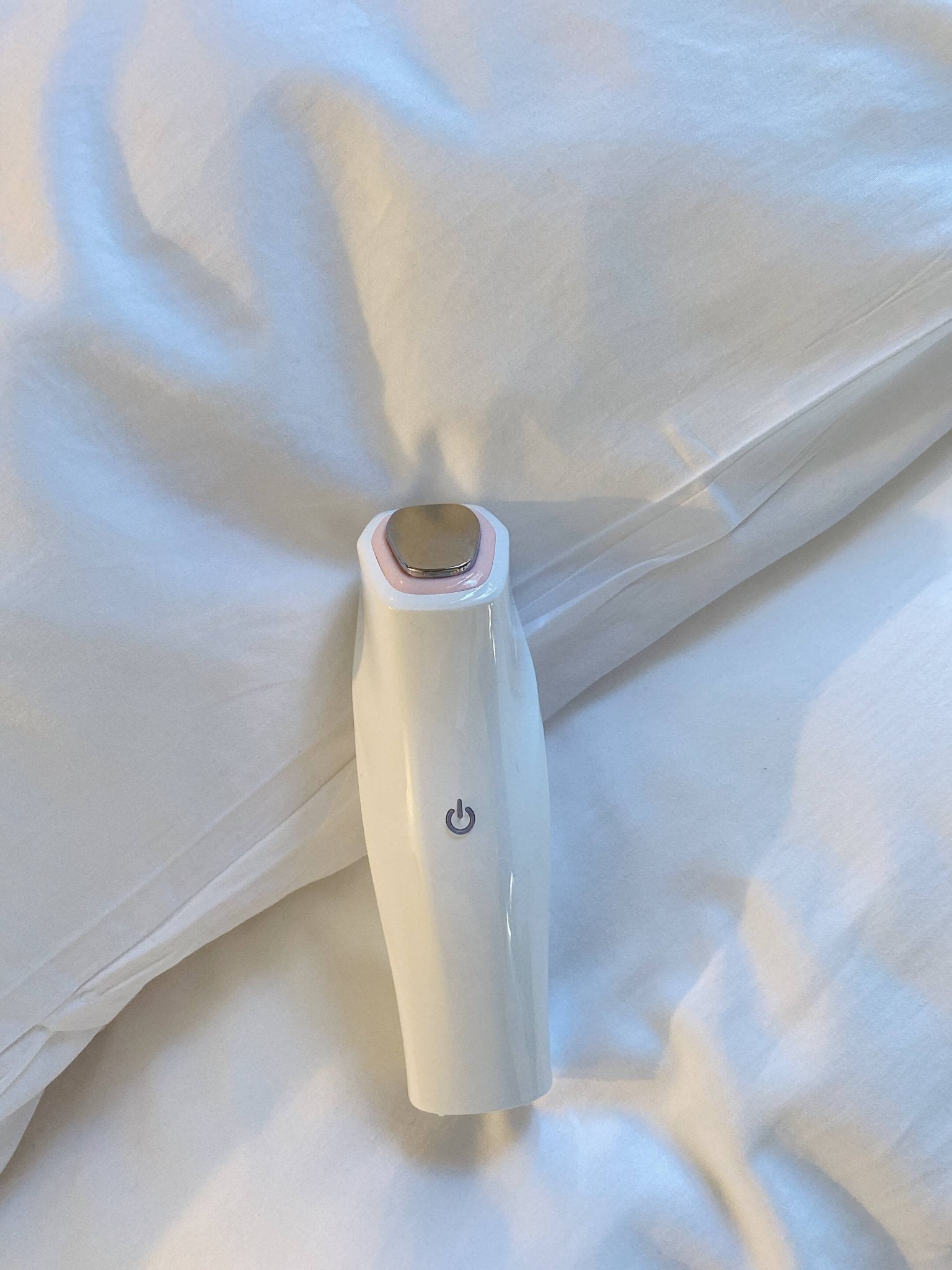 How to Use Technology For Winter Skin Woes - Joanna Vargas