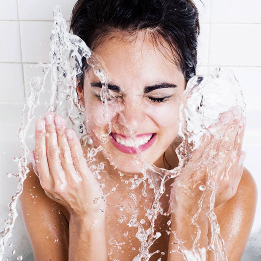 Two Facial Cleansers That Will Leave Your Skin Clean, Clear And Glowing