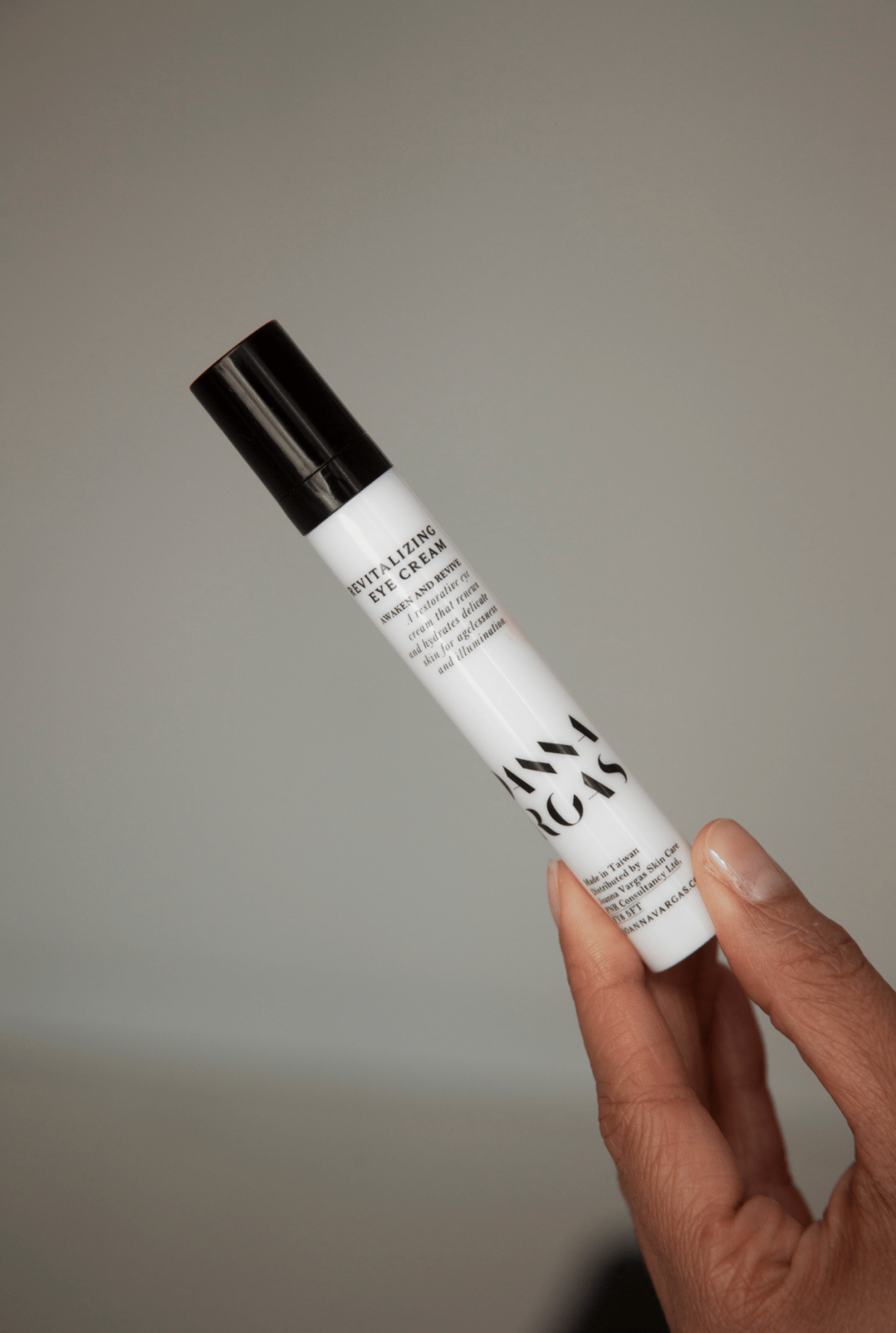 How to De-puff The Eye Area