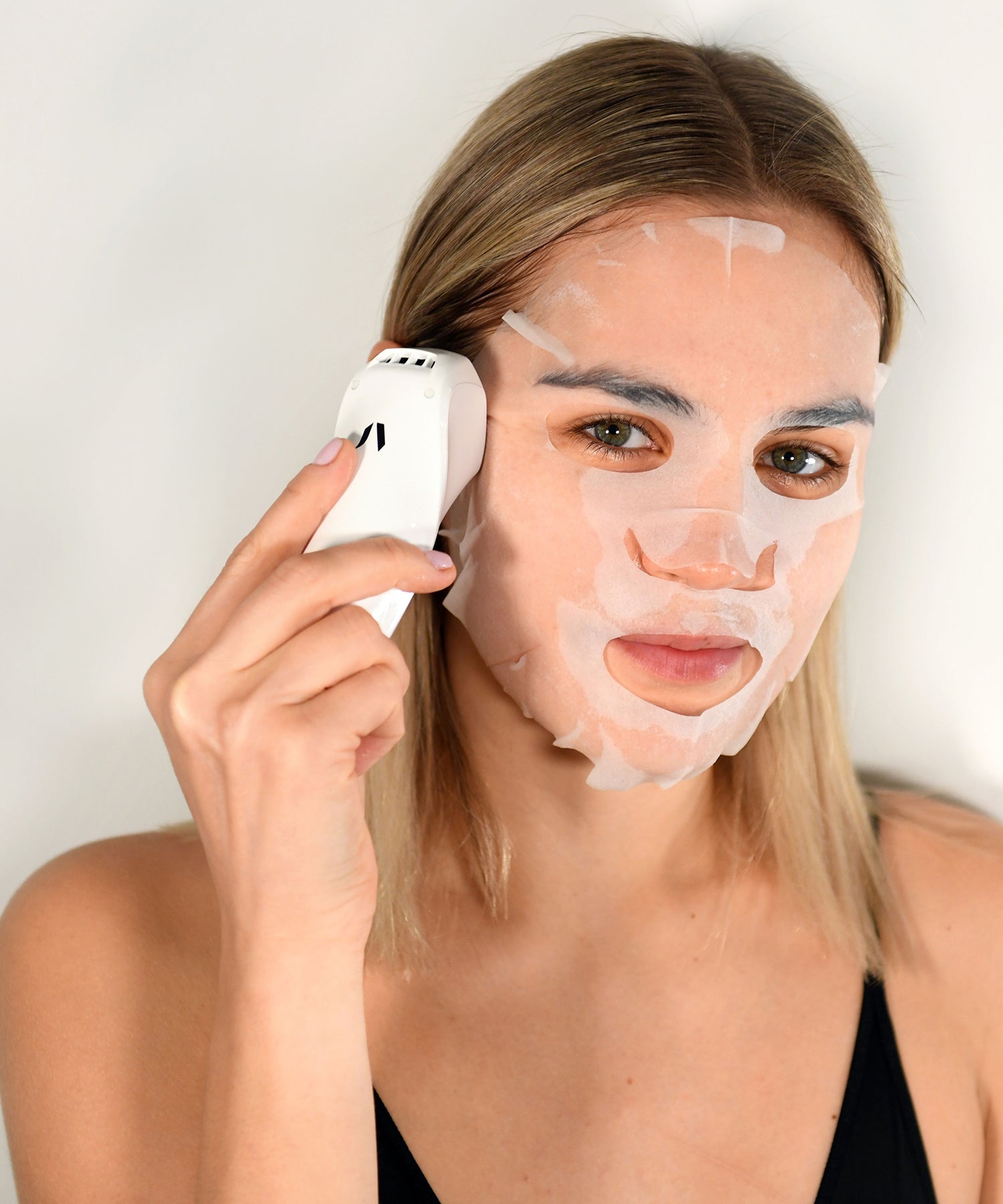 Magic Glow Wand - Facial Tool to Reduce Puffiness, Brighten Skin & Boost Circulation - Portable, Rechargeable, For All Skin Types - Joanna Vargas - Joanna Vargas